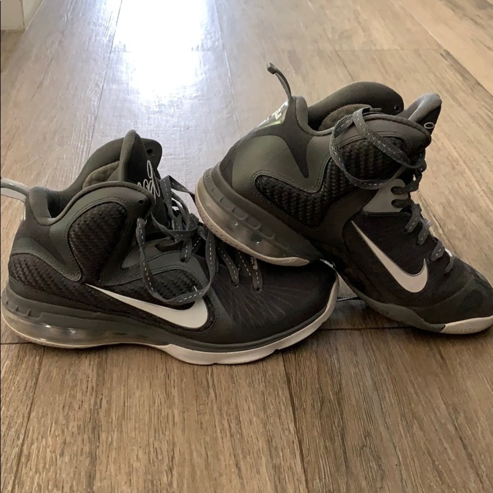 Nike Zoom Air Max 180 LeBron James